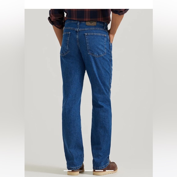 WRANGLER® COMFORT SOLUTIONS SERIES COMFORT FIT JEAN IN DARK FLEX - Picture 2 of 5